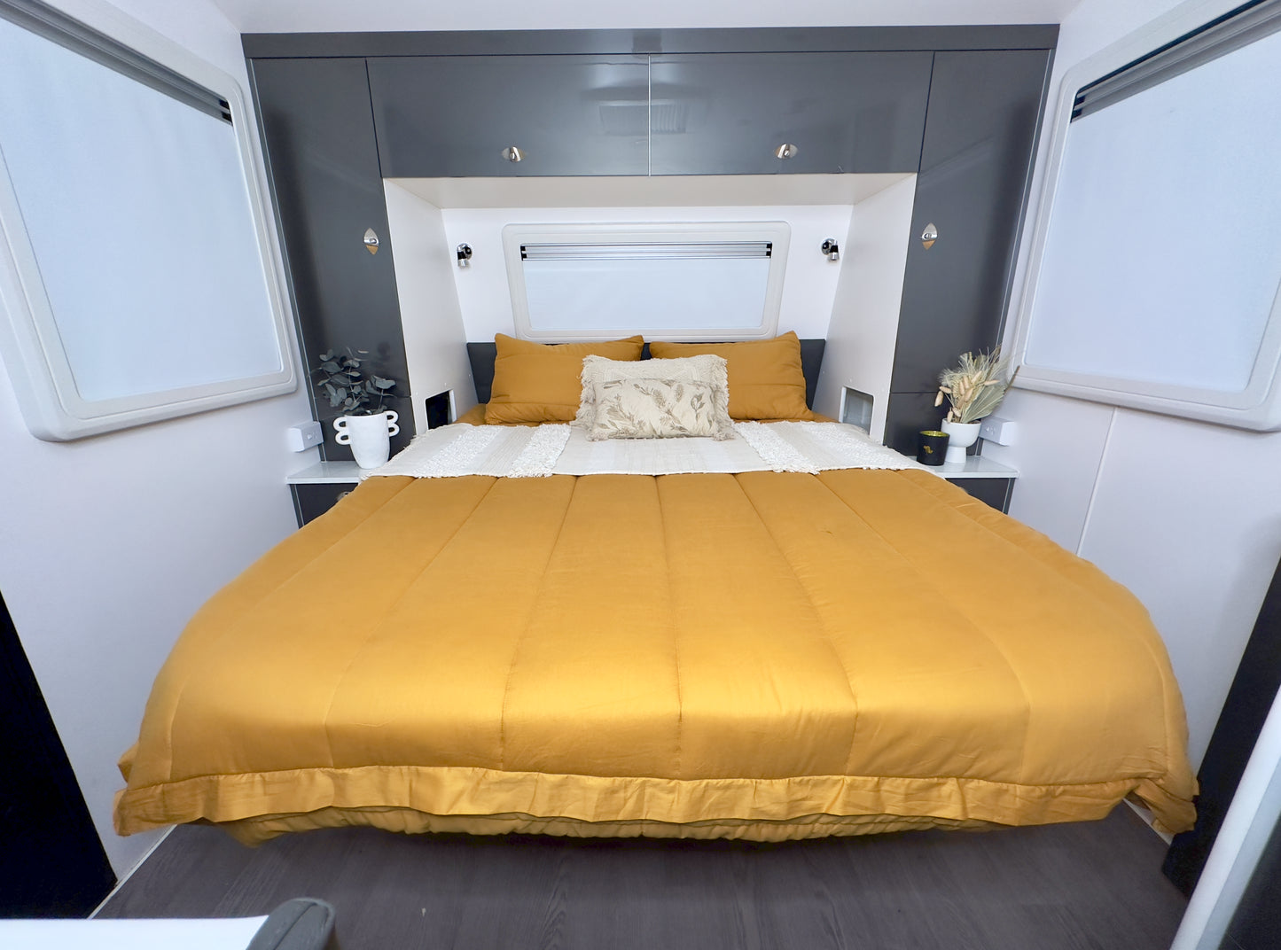 Ochre Caravan Complete Bedding Set - Queen