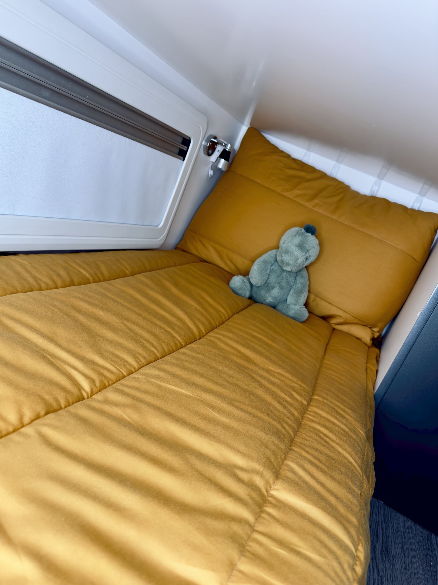 Ochre Caravan Complete Bedding Set - Single