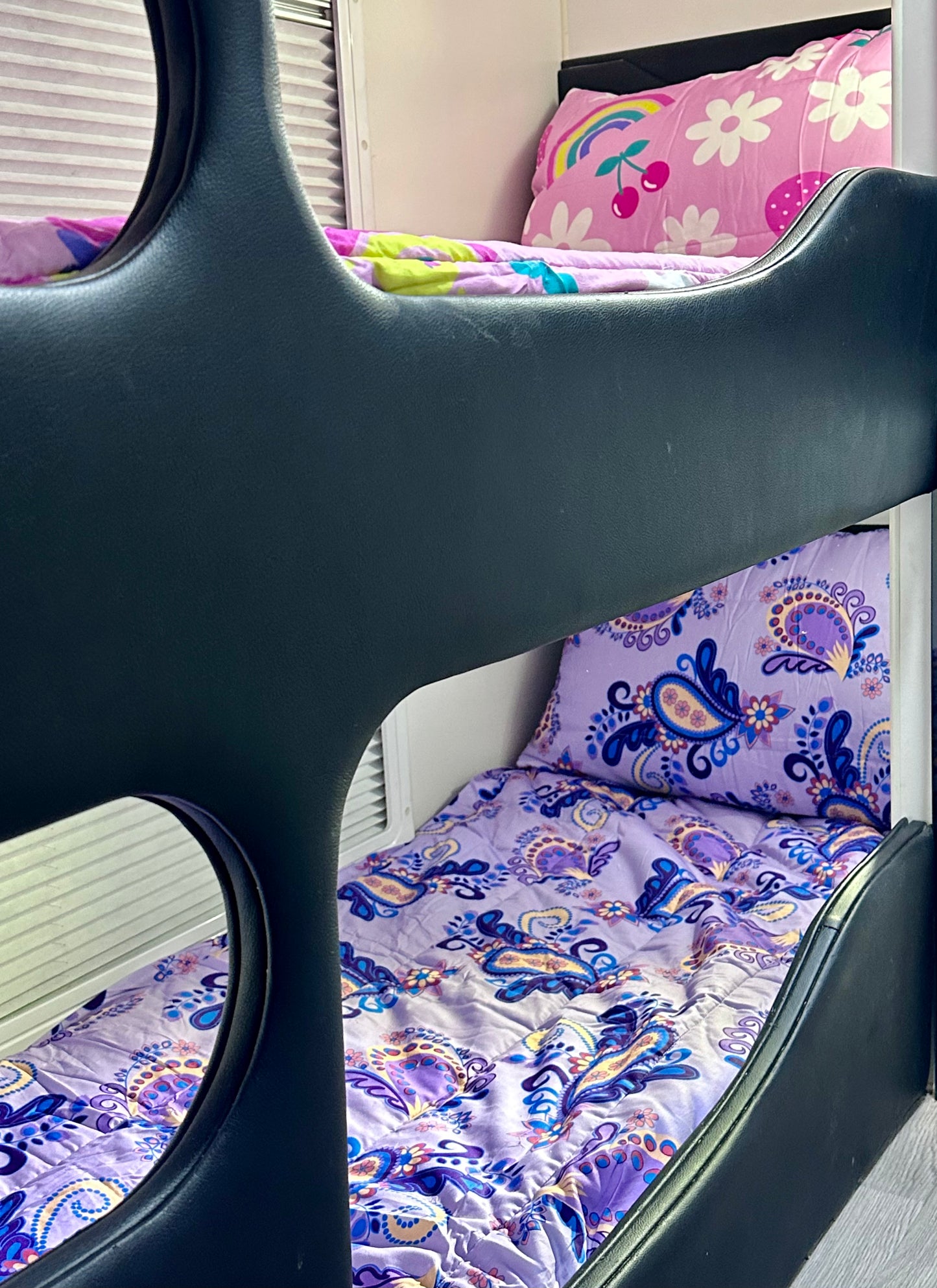 Single Bunk Bed Caravan Zip Quilt - Lavender Flutter