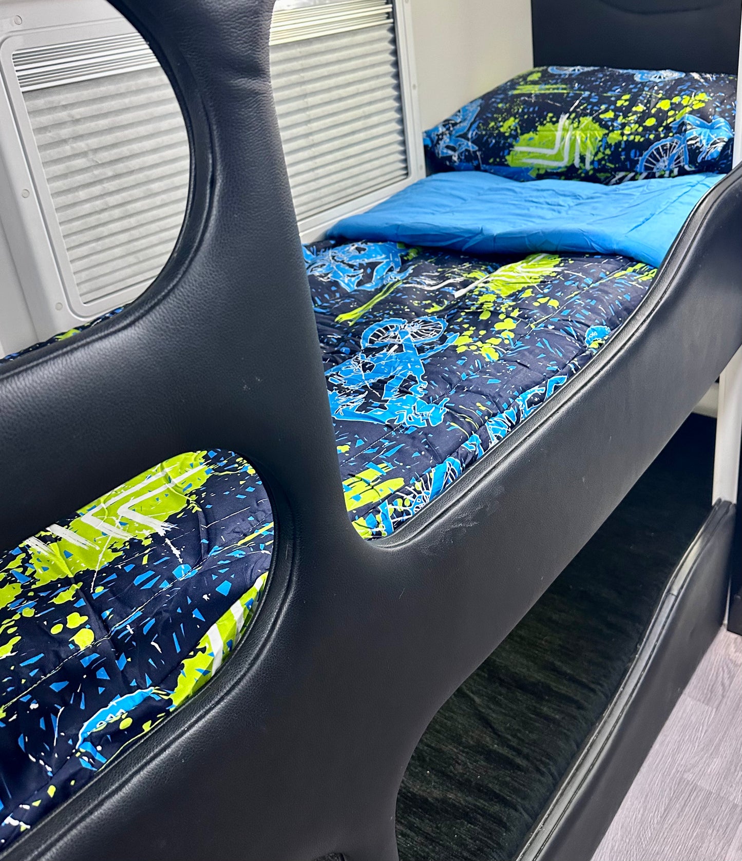 Single Bunk Bed Caravan Zip Quilt - Motorbike