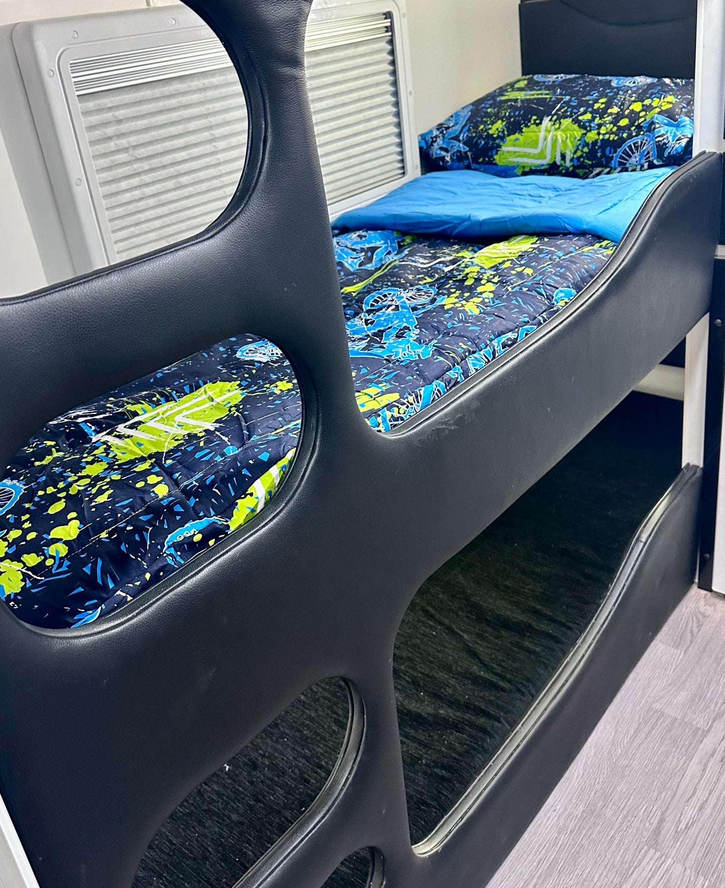 Single Bunk Bed Caravan Zip Quilt - Motorbike