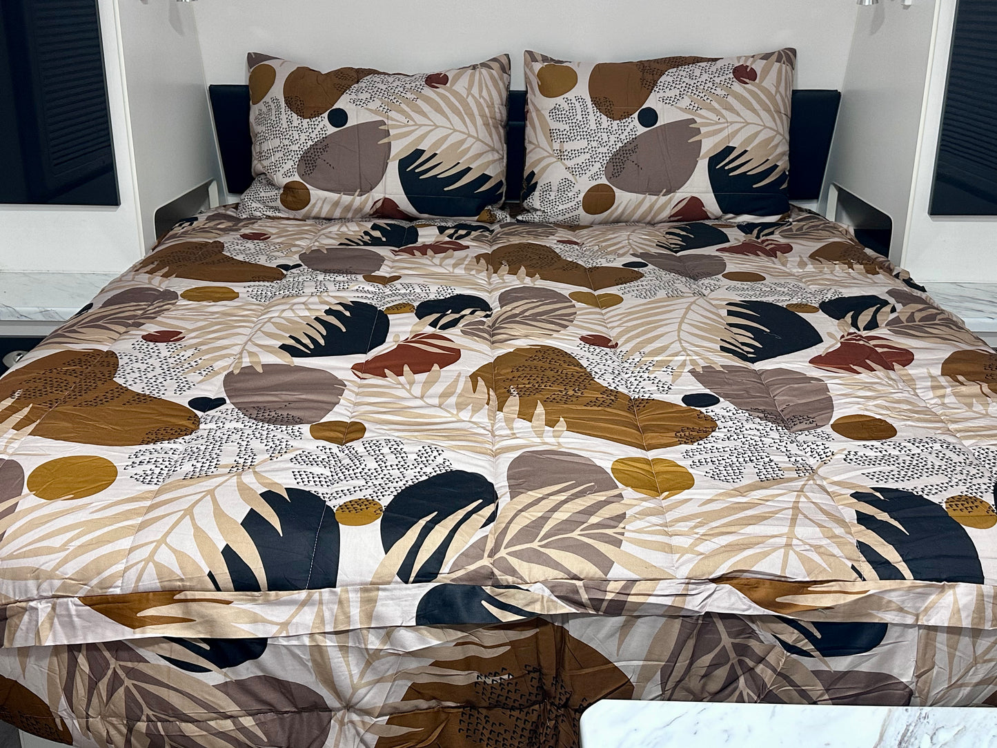 Earthy Elegance Caravan Complete Bedding Set - Queen