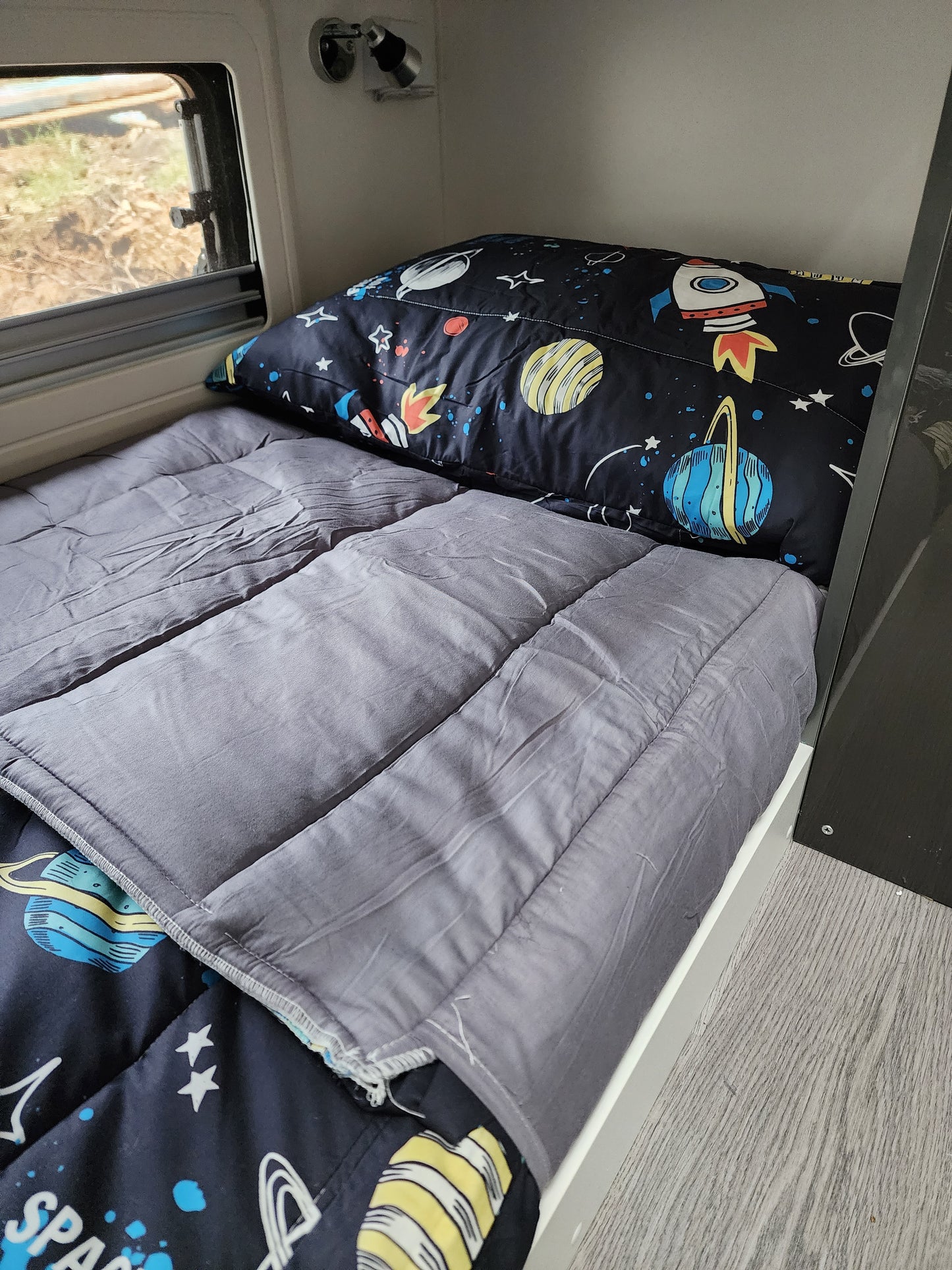 Single Bunk Bed Caravan Zip Quilt - Space