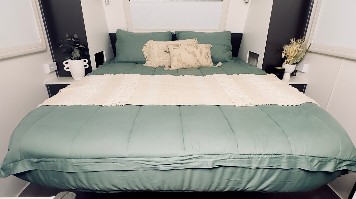 Sage Caravan Complete Bedding Set - Queen