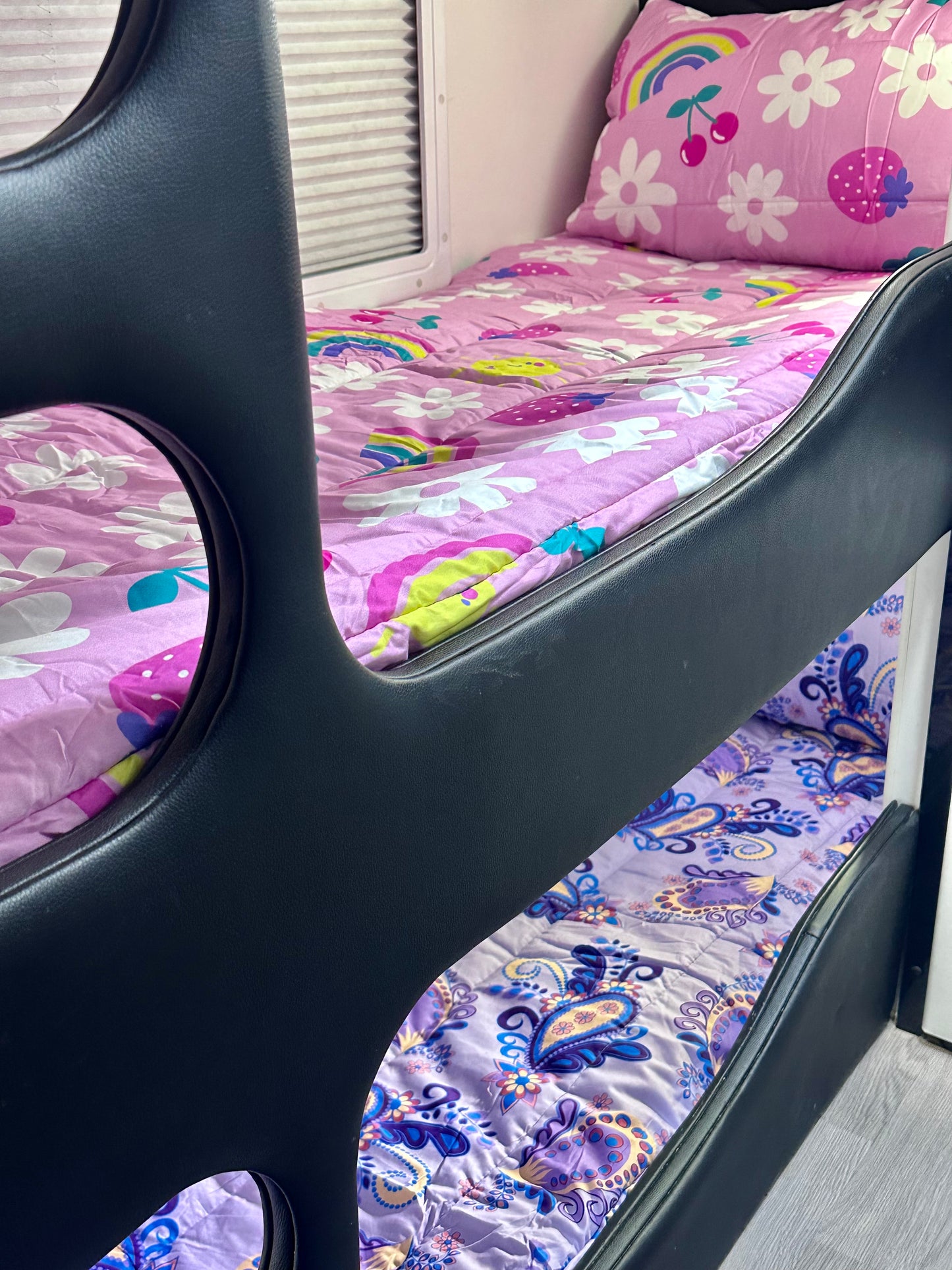 Single Bunk Bed Caravan Zip Quilt - Lavender Flutter