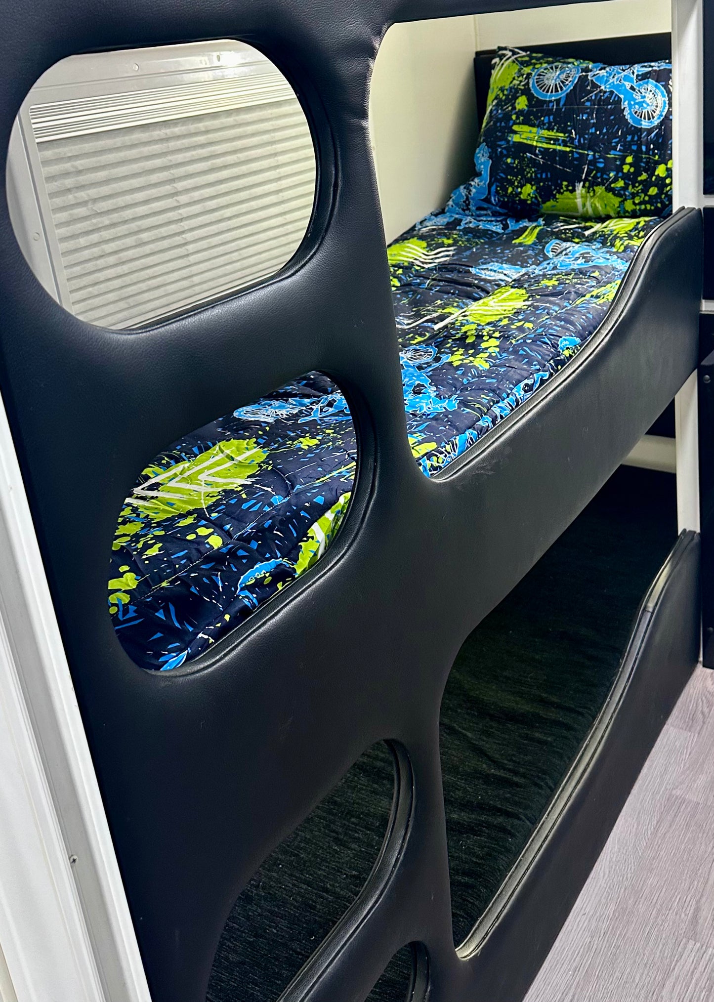Single Bunk Bed Caravan Zip Quilt - Motorbike