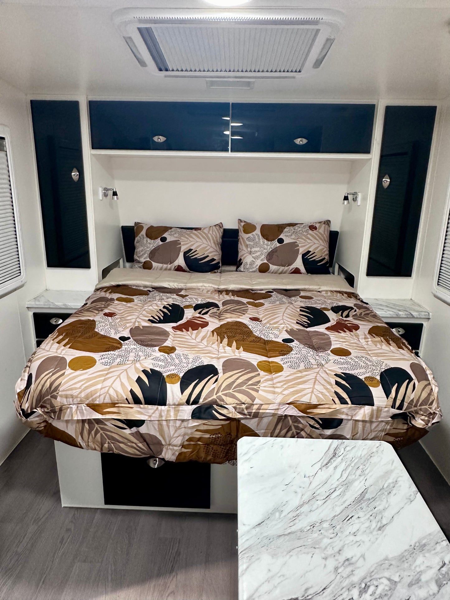 Earthy Elegance Caravan Complete Bedding Set - Queen