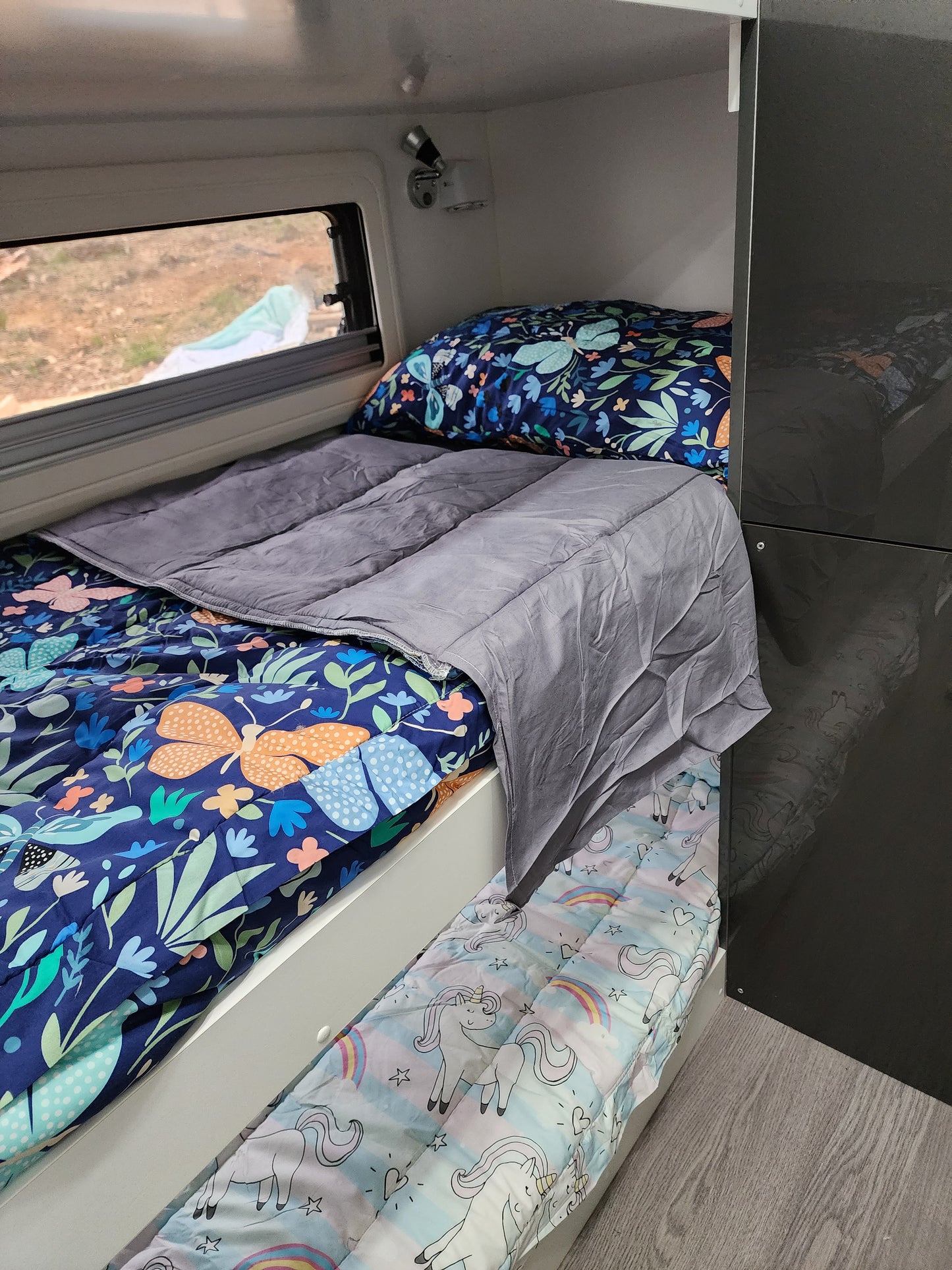 Single Bunk Bed Caravan Zip Quilt - Butterflies