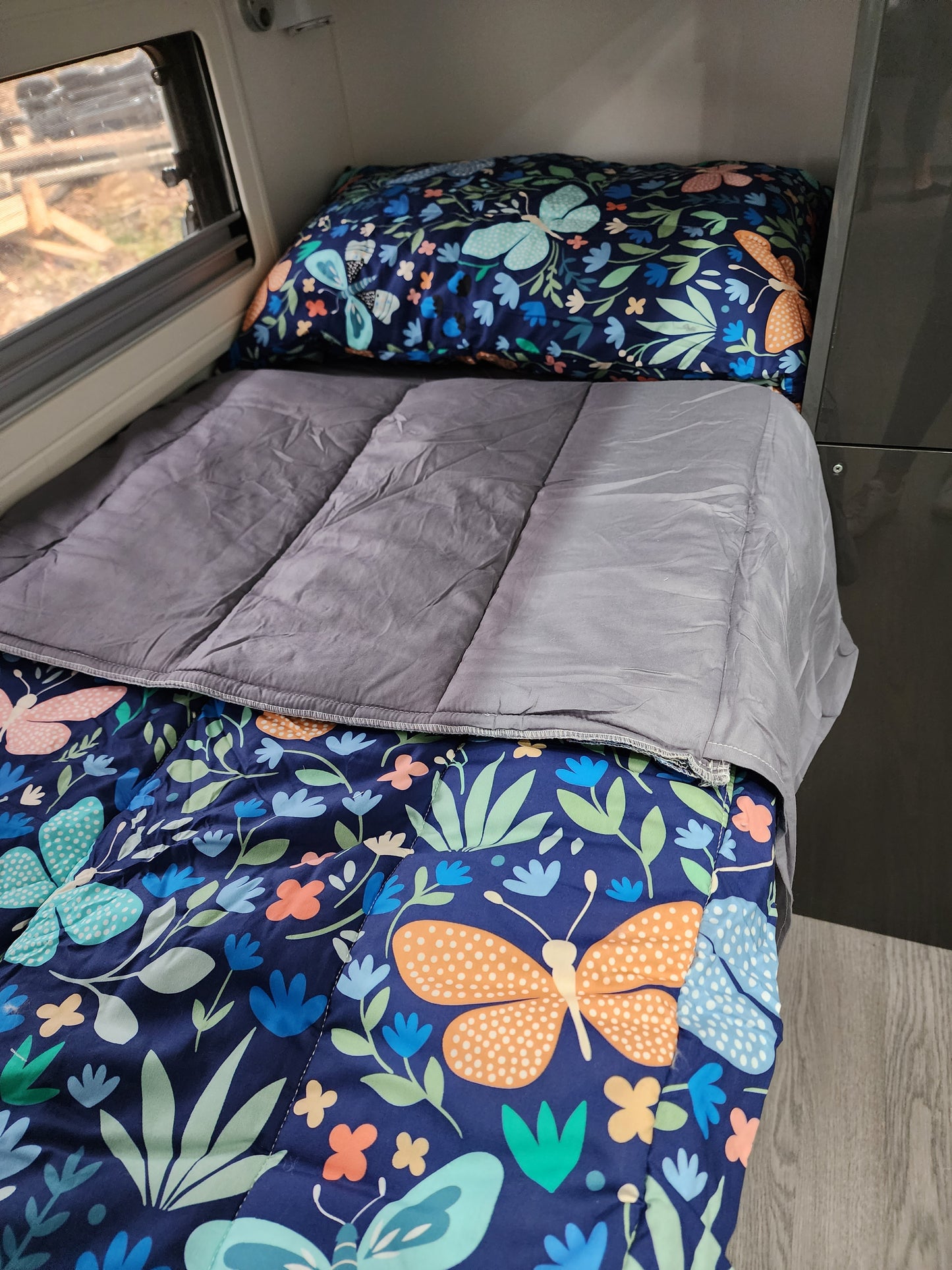 Single Bunk Bed Caravan Zip Quilt - Butterflies