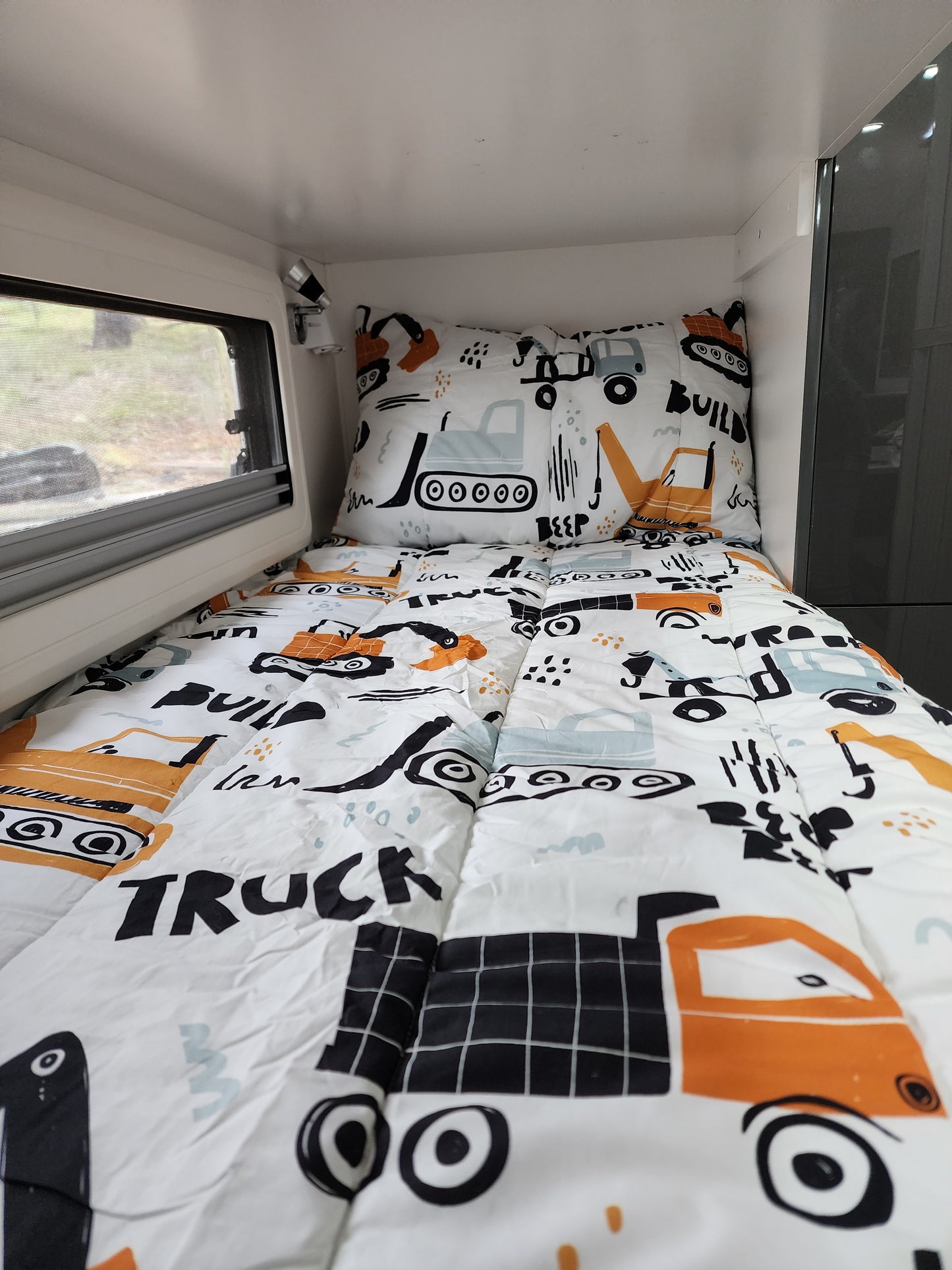 Single Bunk Bed Caravan Zip Quilt - Construction