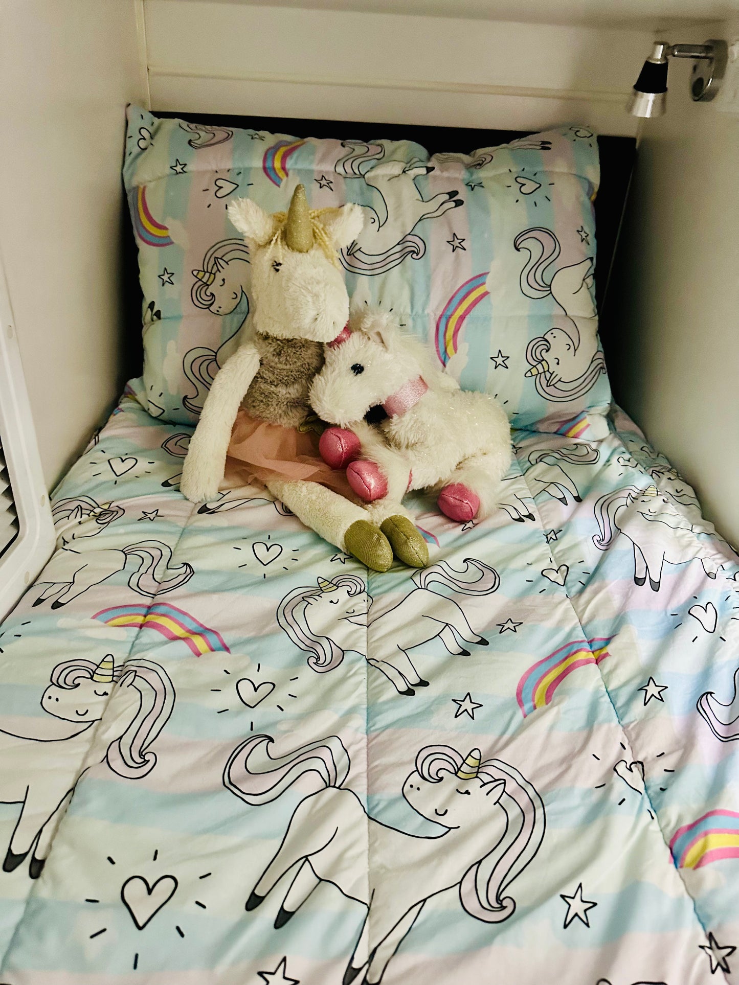 Single Bunk Bed Caravan Zip Quilt - Unicorn