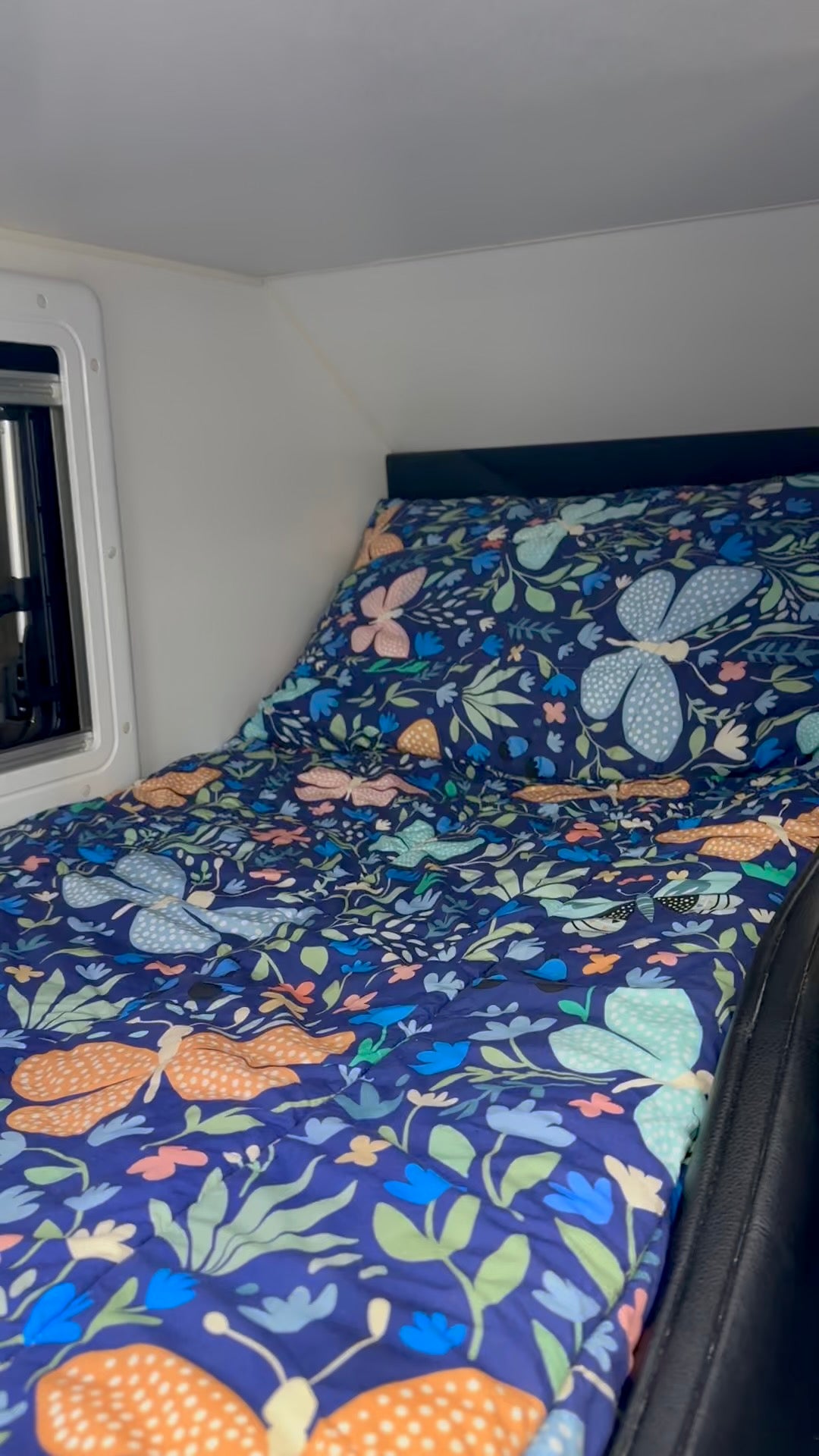 Single Bunk Bed Caravan Zip Quilt - Butterflies